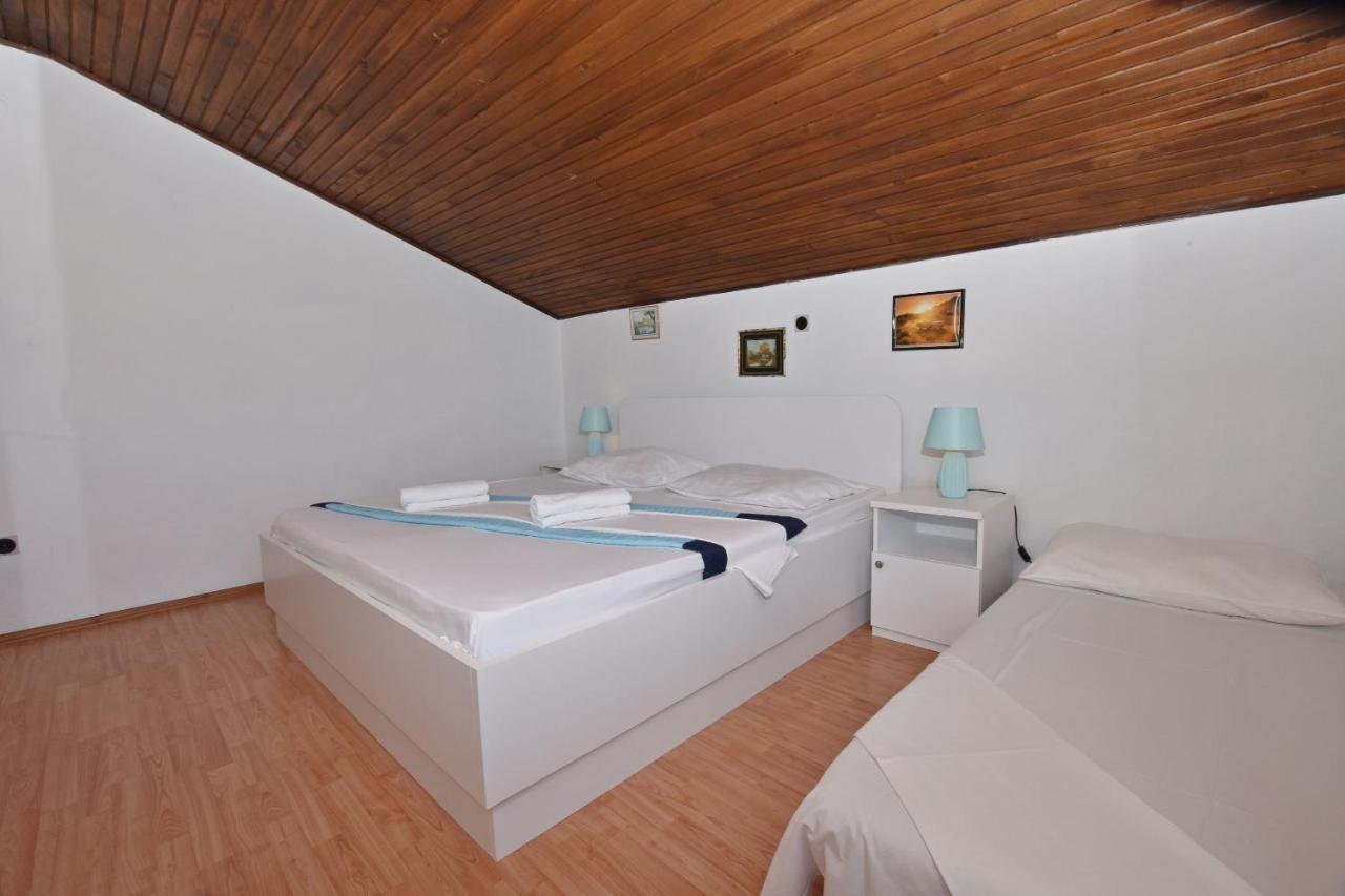 Apartments Ana Omiš Exterior foto